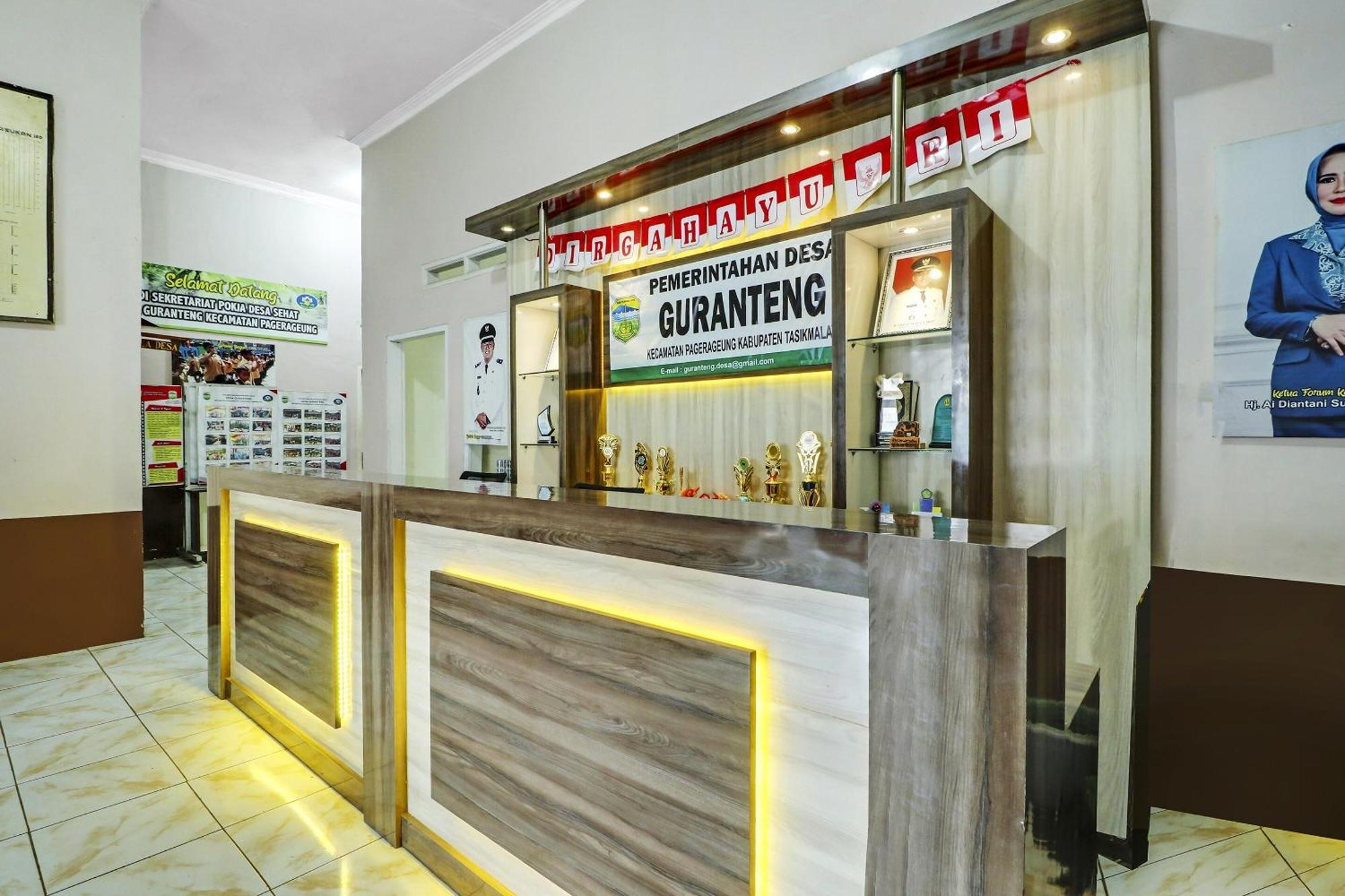 Oyo Homes 90956 Desa Wisata Guranteng Pendjalu Exterior photo